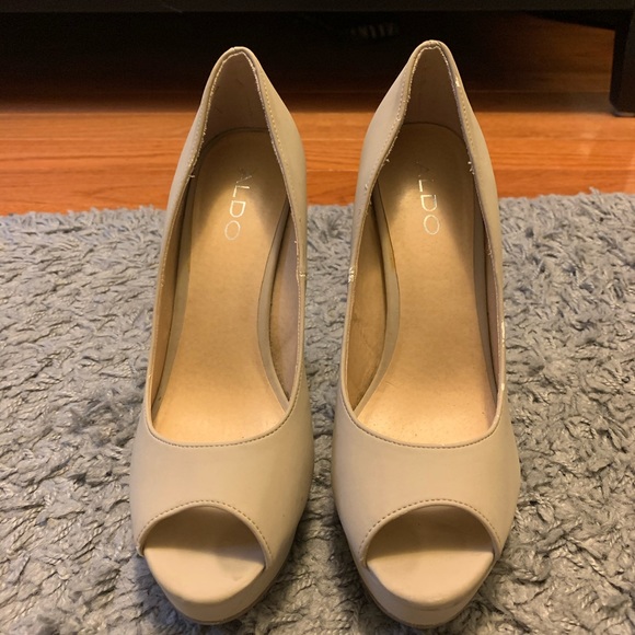 ALDO Nude Pumps | Size 7 - Picture 5 of 5